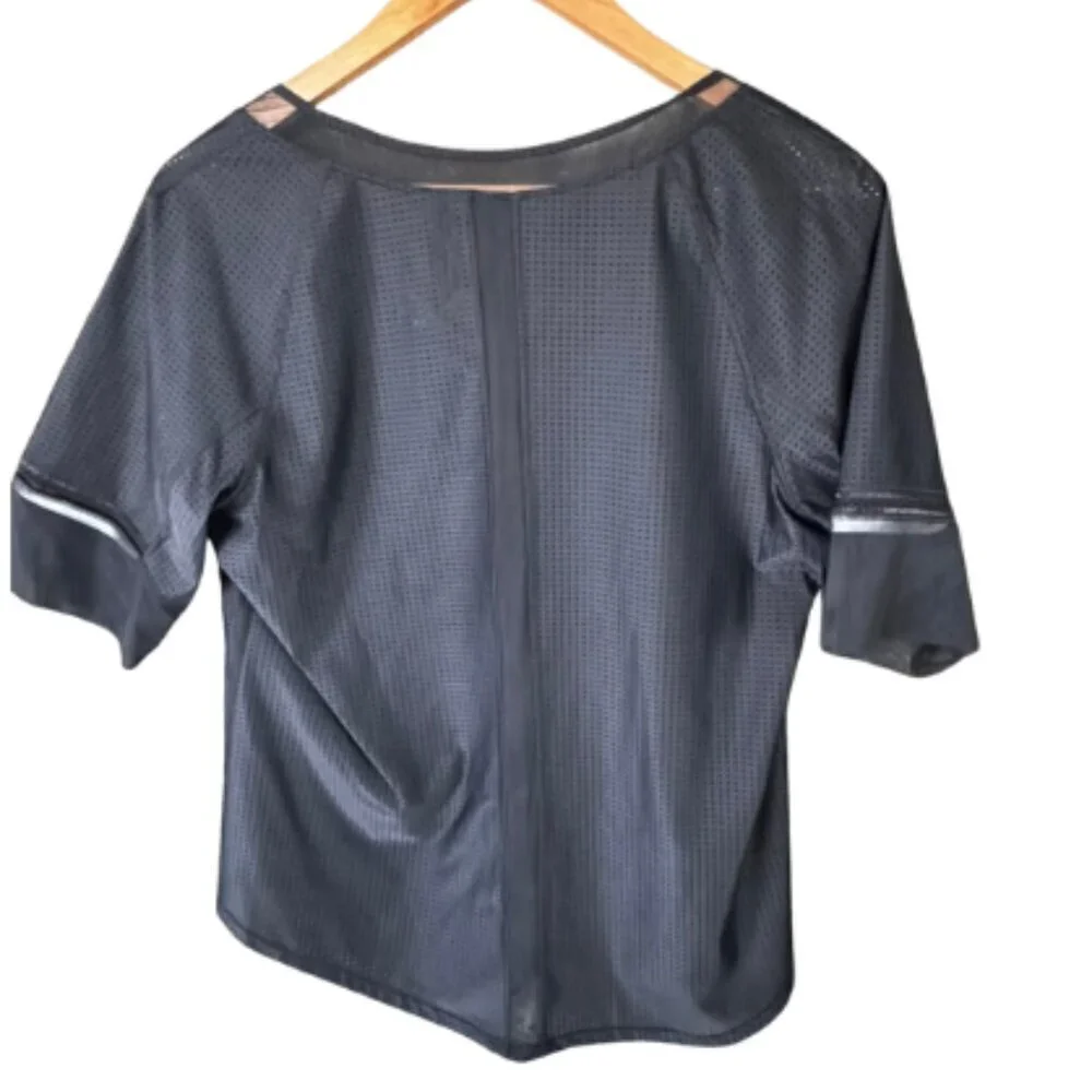lululemon athletica mesh sweat